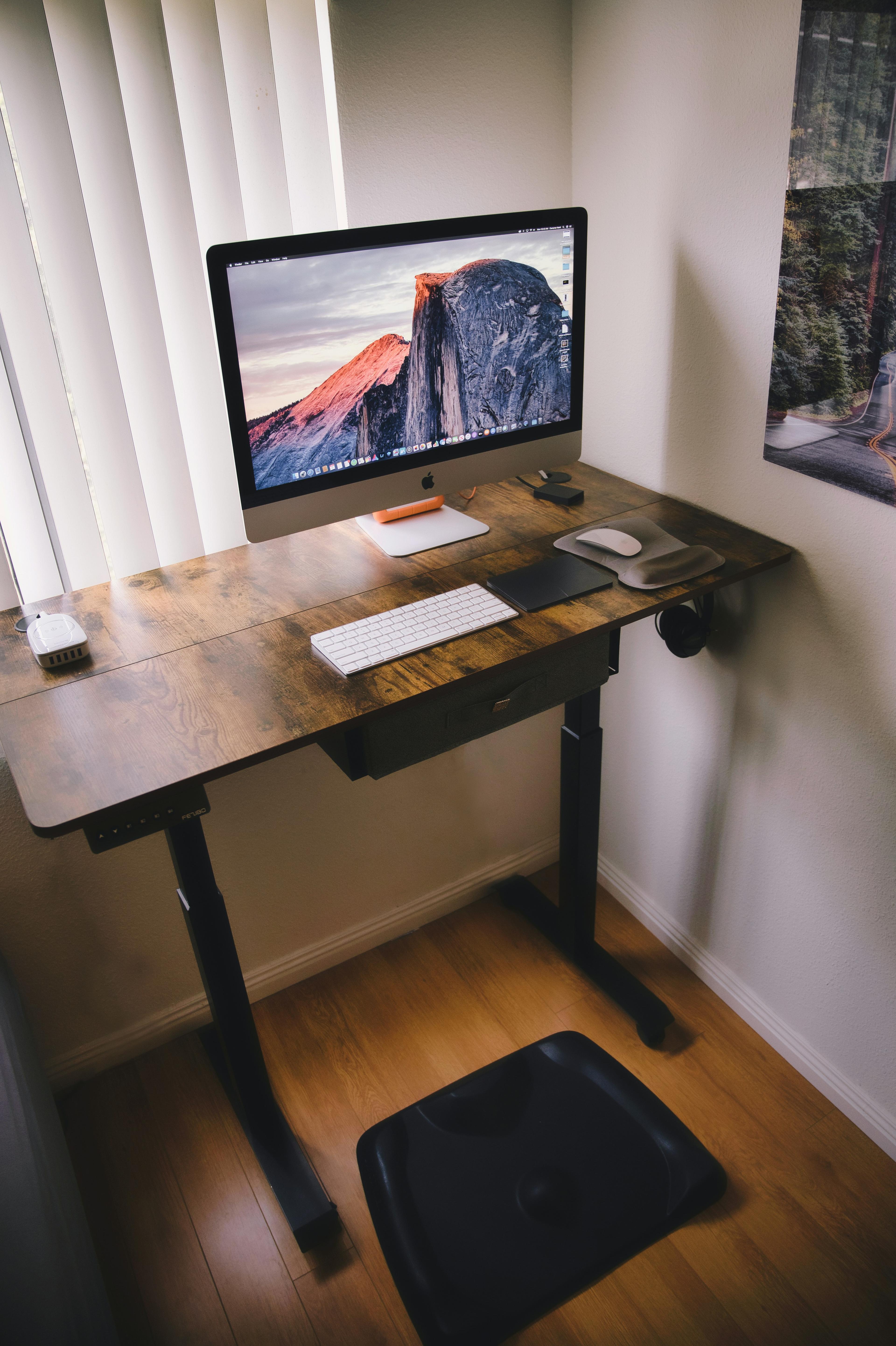 Height-Adjustable Desk view 3